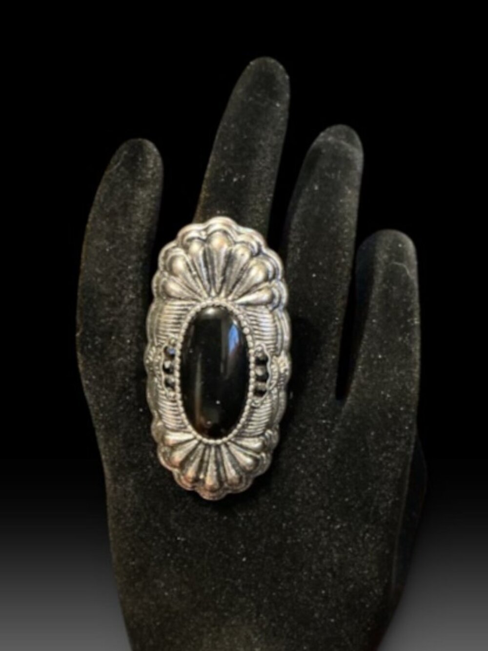 Vintage Black Cabochon Statement Stretch Ring Silver Tone Ornate Size 7